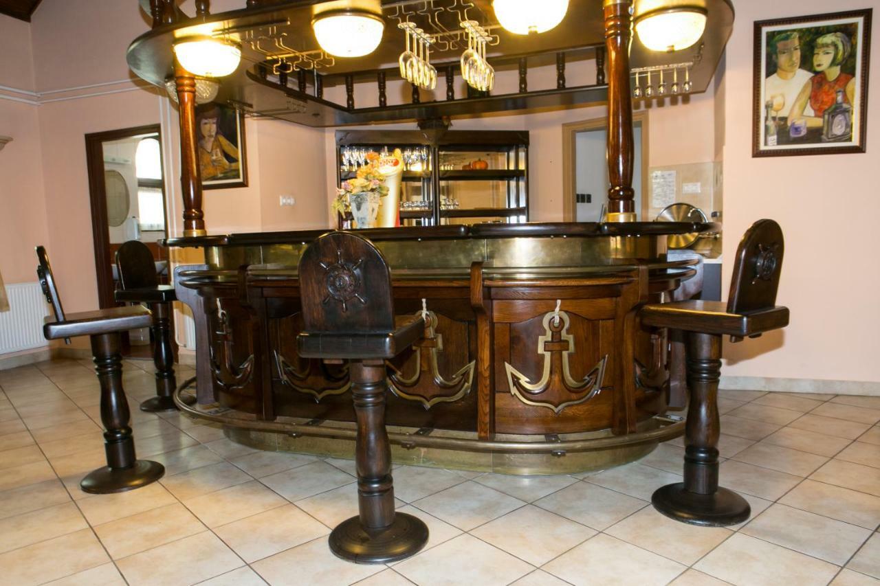 Hotel Fortuna Dávod المظهر الخارجي الصورة